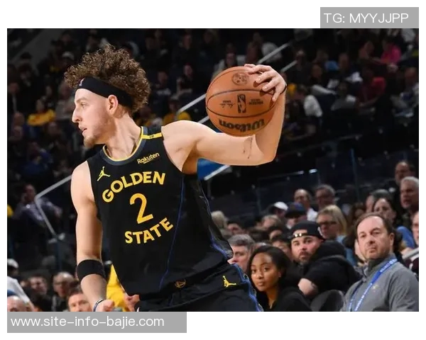 库里盛赞波杰姆斯基独特天赋称其为年轻球员的动力源泉 库里盛赞波杰姆斯基独特天赋称其为年轻球员的动力源泉