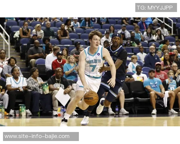 克尼佩尔本赛季预计三分球命中289个超越库里新秀赛季的166记纪录