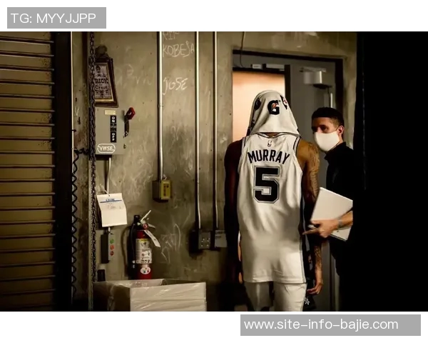 德章泰穆雷分享球队沟通秘诀：相互欣赏与谦逊是成功的关键